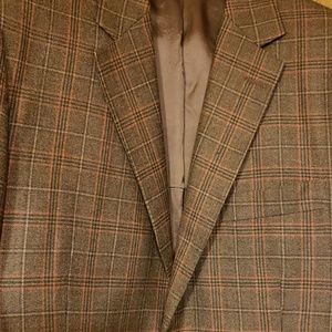 Barneys Made in Italy Brown Plaid 44r Sportcoat